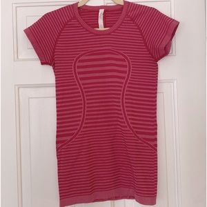 Lululemon Run Swiftly short sleeve shirt, size 6
